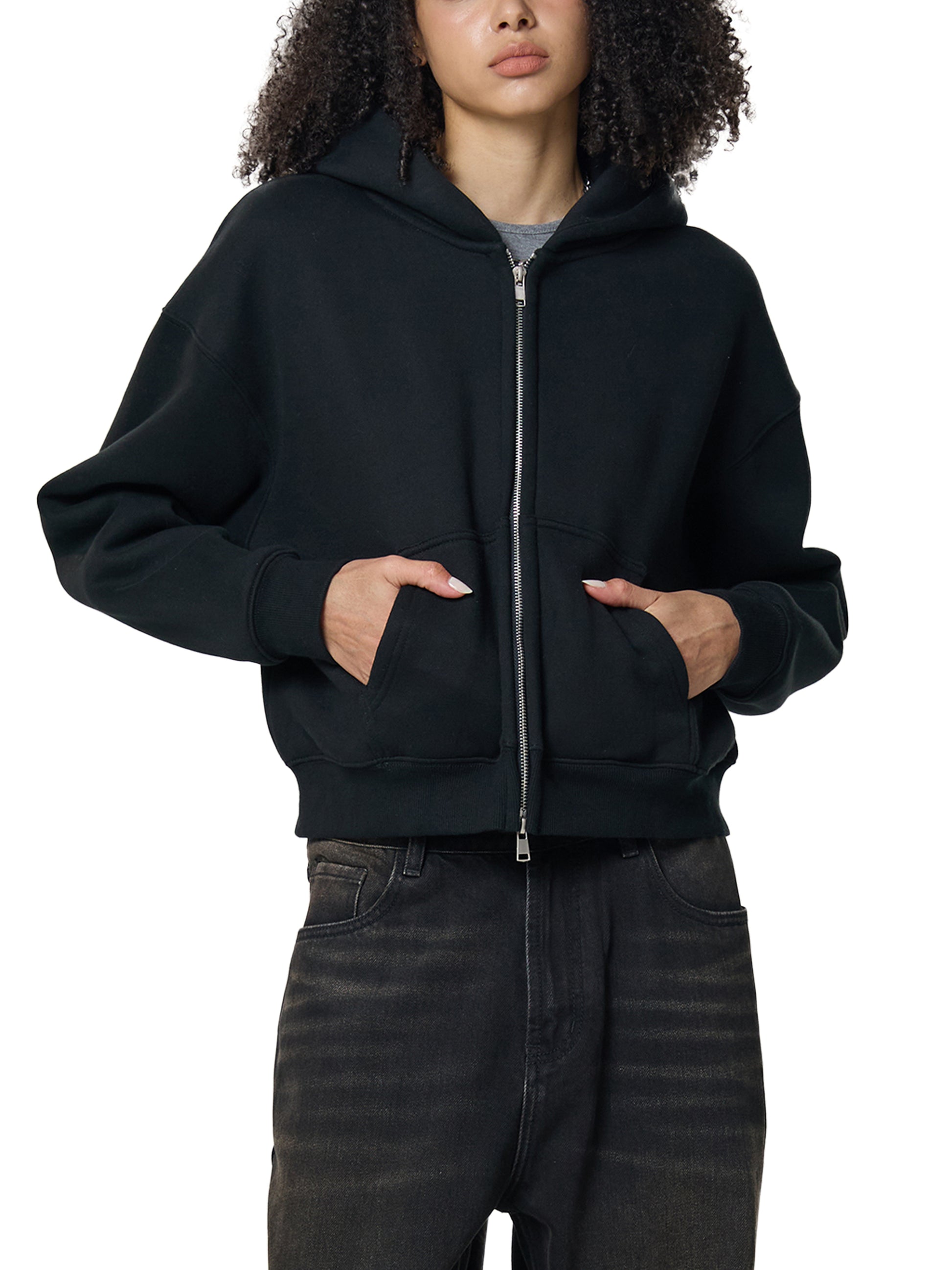 cropped,cropped hoodie,zipped,streetwear