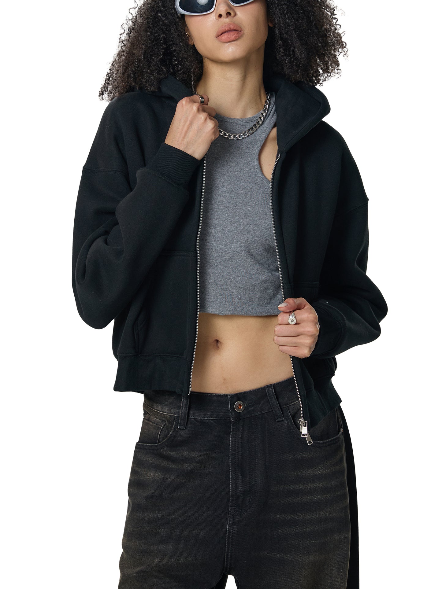 cropped,cropped hoodie,zipped,streetwear